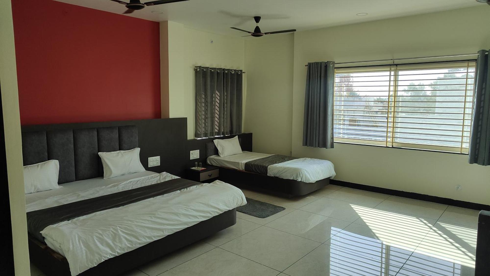 Yashomati Hotel Maheshwar Quarto foto